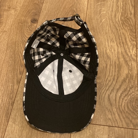 NWOT Cap - Picture 6 of 7